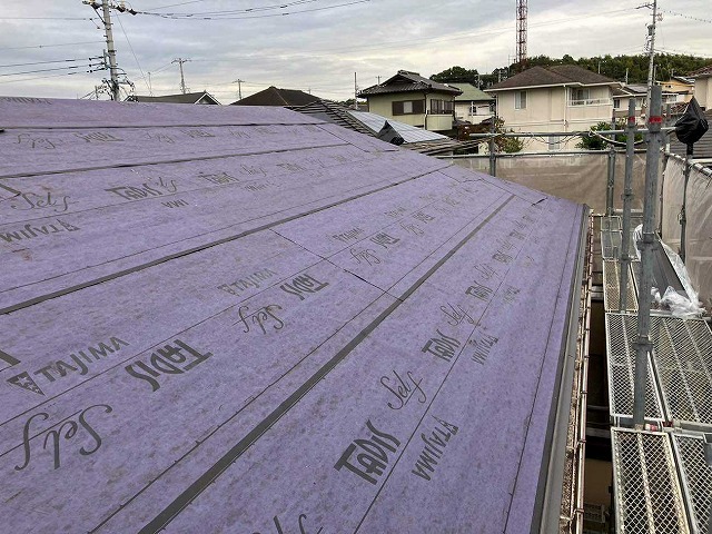 既存カラーベストの上から防水シート